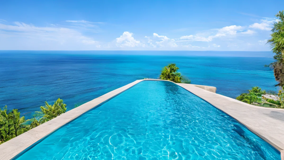 Hotel de luxo com piscina infinita e vista para o mar