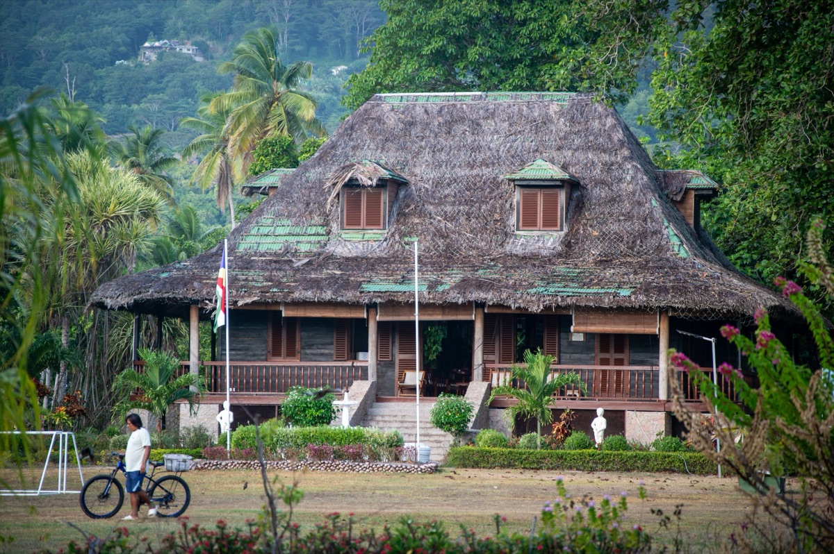 Hotel de lujo en un jardín tropical de Seychelles