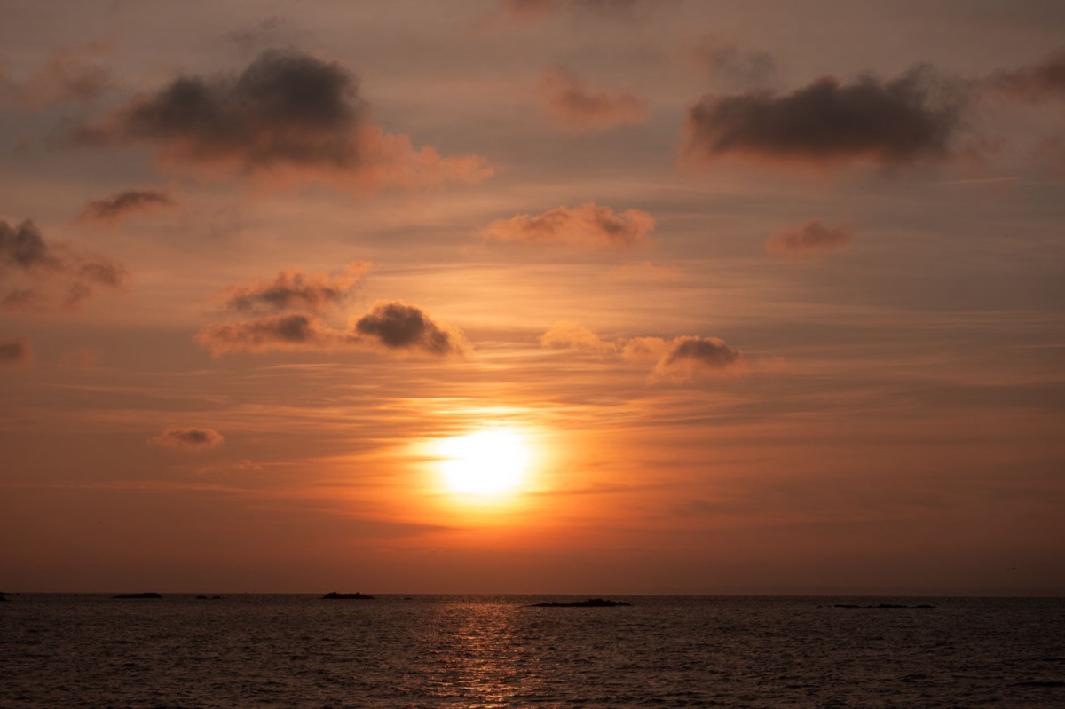 amanhecer na ilha mahé